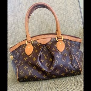 ⛔️⛔️⛔️SOLD⛔️⛔️⛔️Authentic LV Mono Tivoli PM